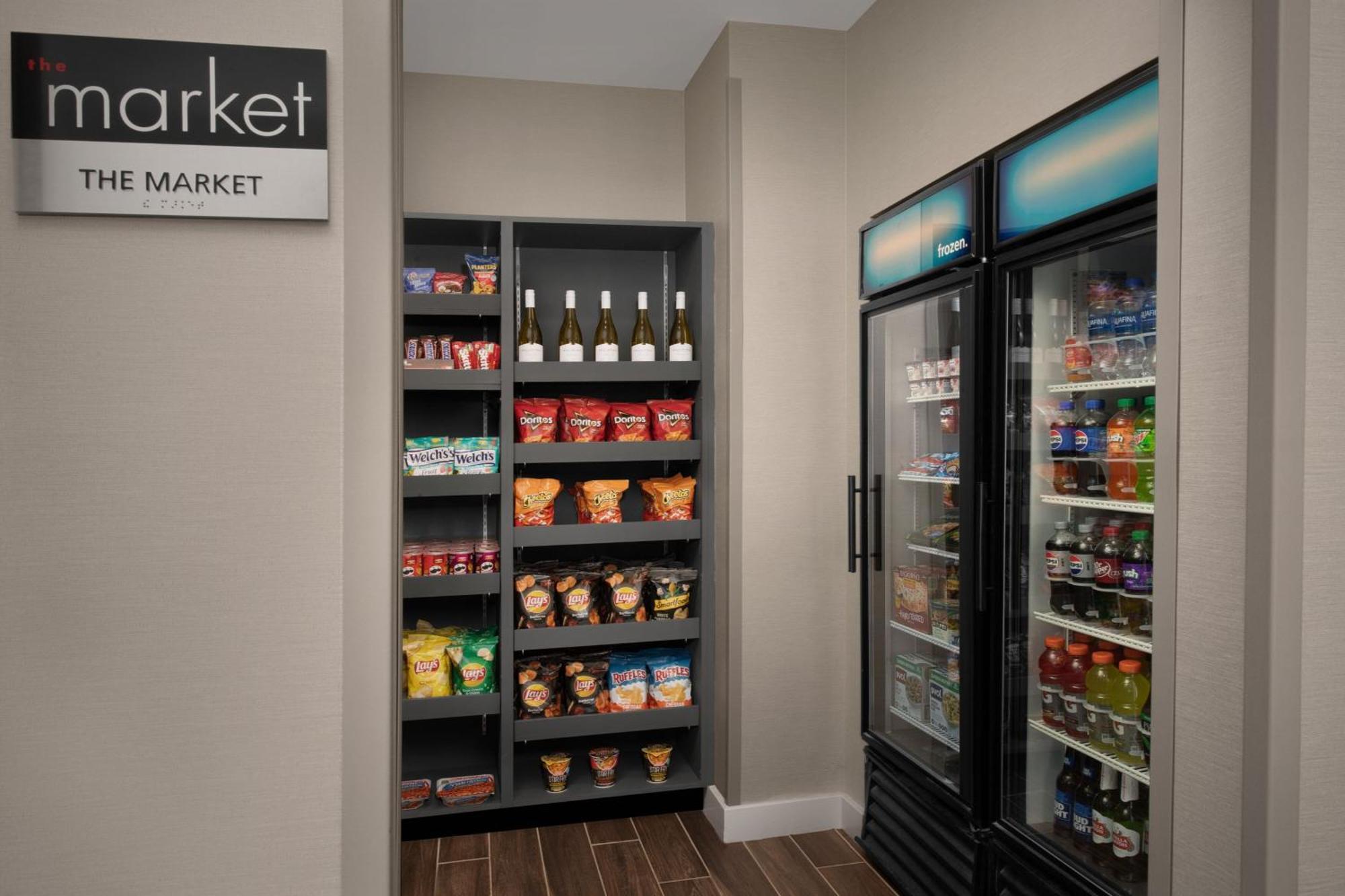 Residence Inn By Marriott Greensboro Airport Bagian luar foto