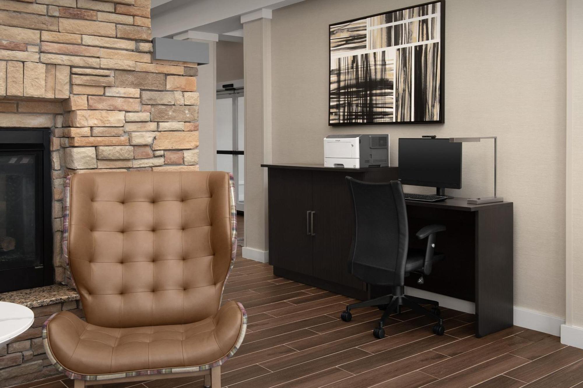 Residence Inn By Marriott Greensboro Airport Bagian luar foto
