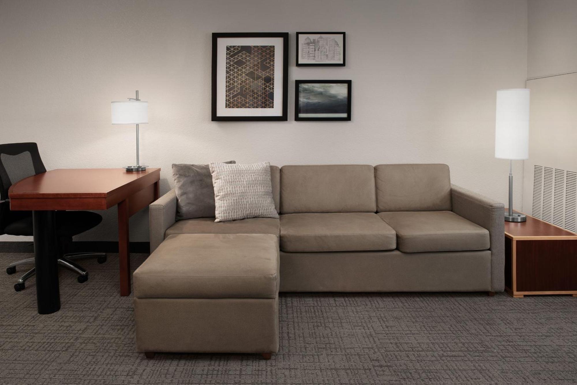 Residence Inn By Marriott Greensboro Airport Bagian luar foto