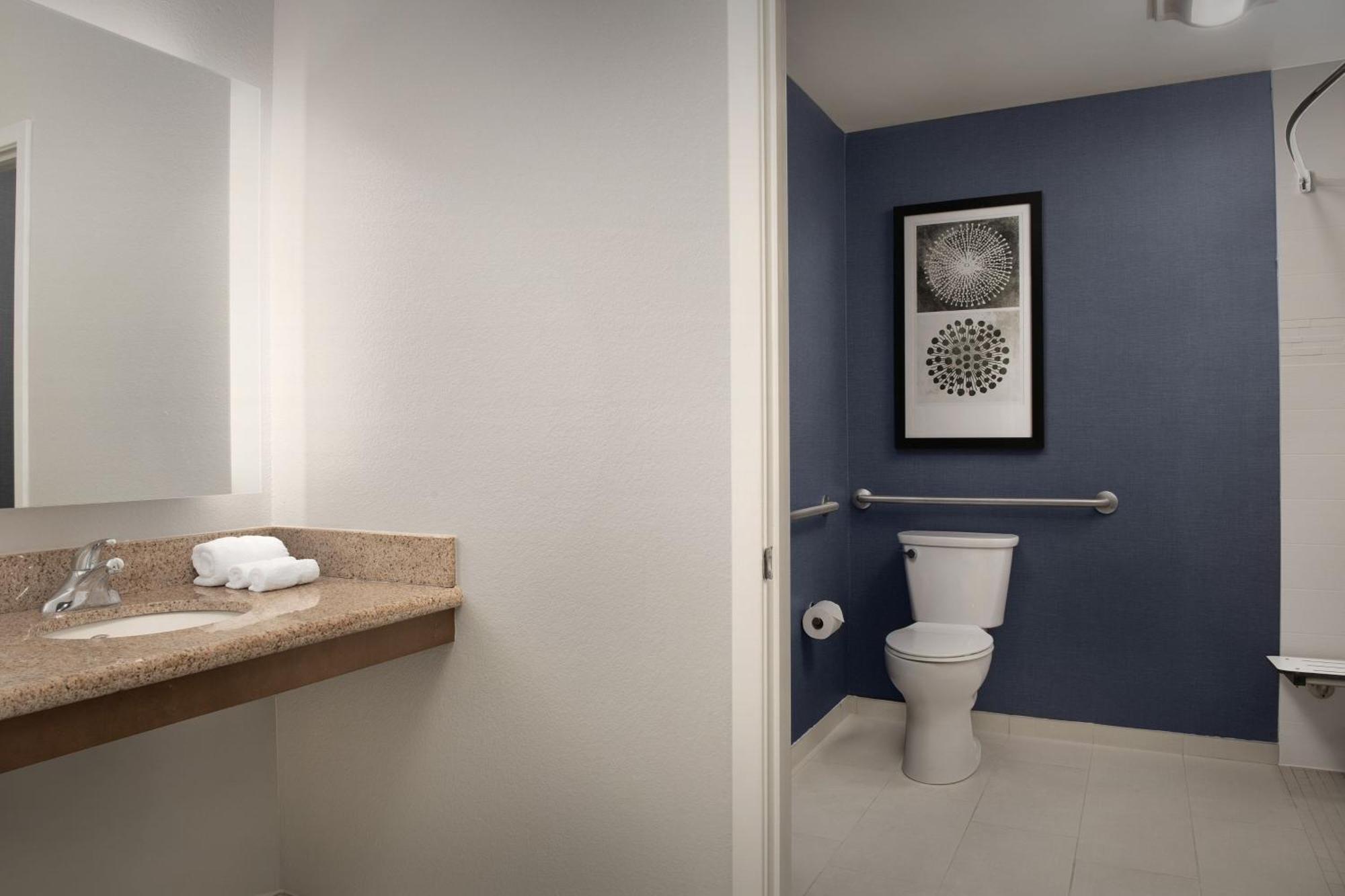 Residence Inn By Marriott Greensboro Airport Bagian luar foto