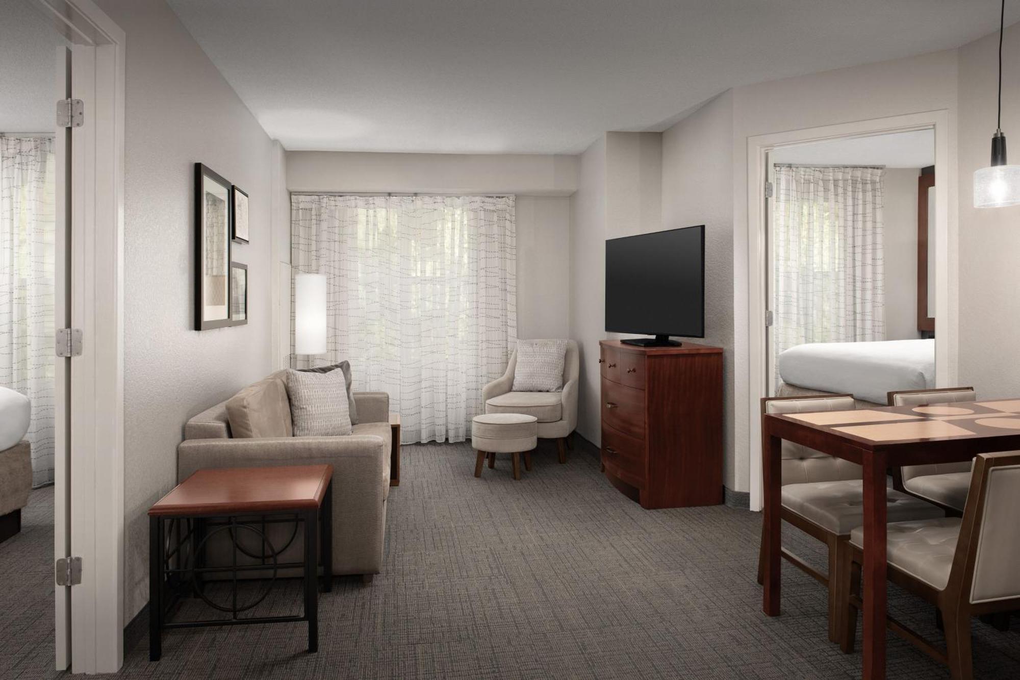 Residence Inn By Marriott Greensboro Airport Bagian luar foto