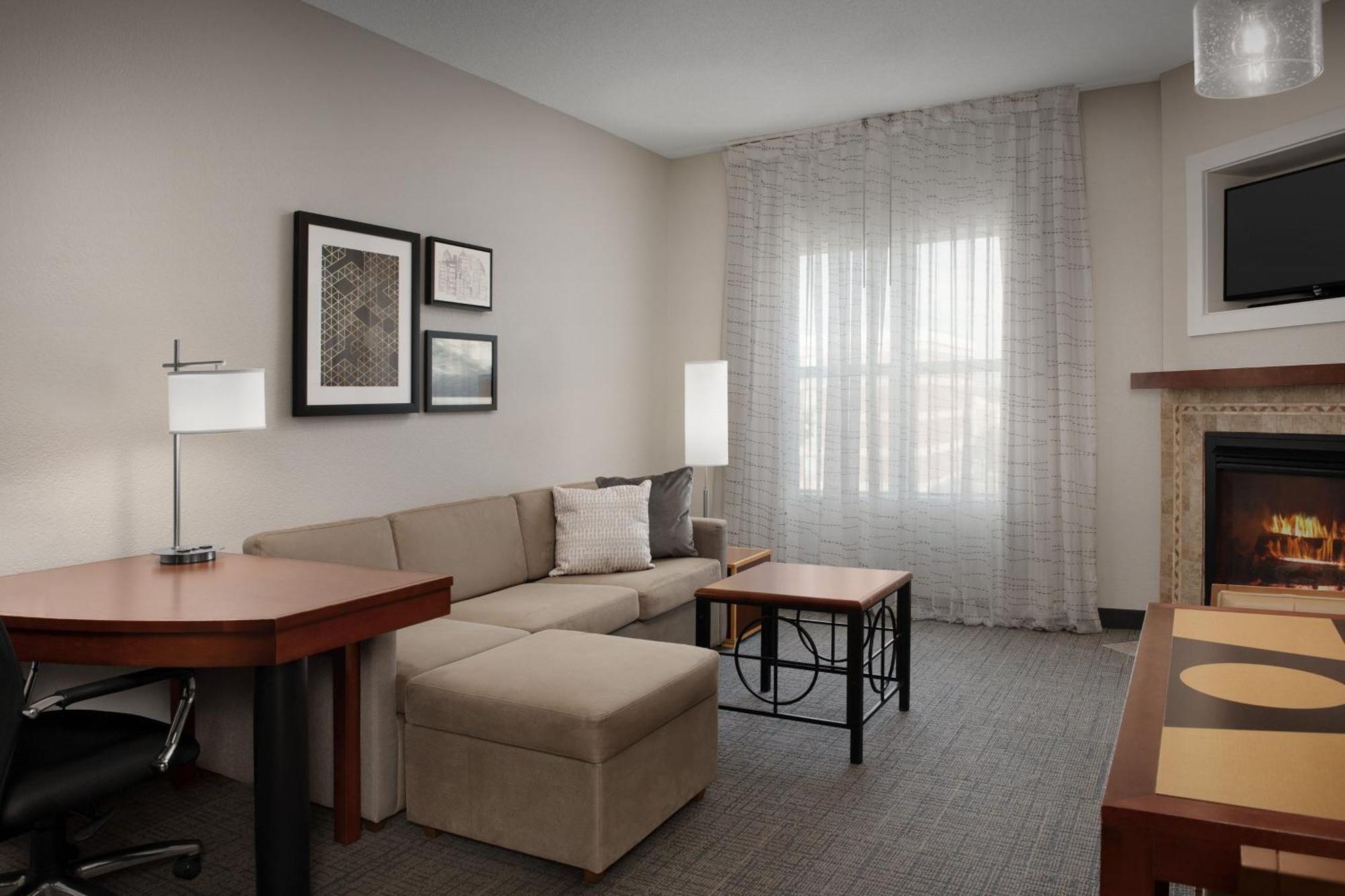 Residence Inn By Marriott Greensboro Airport Bagian luar foto