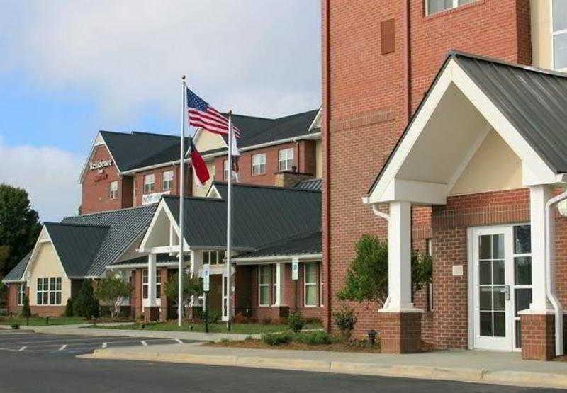 Residence Inn By Marriott Greensboro Airport Bagian luar foto